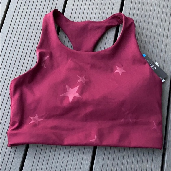 GapFit Sports Bra Low Impact with Racerback - Picture 1 of 7